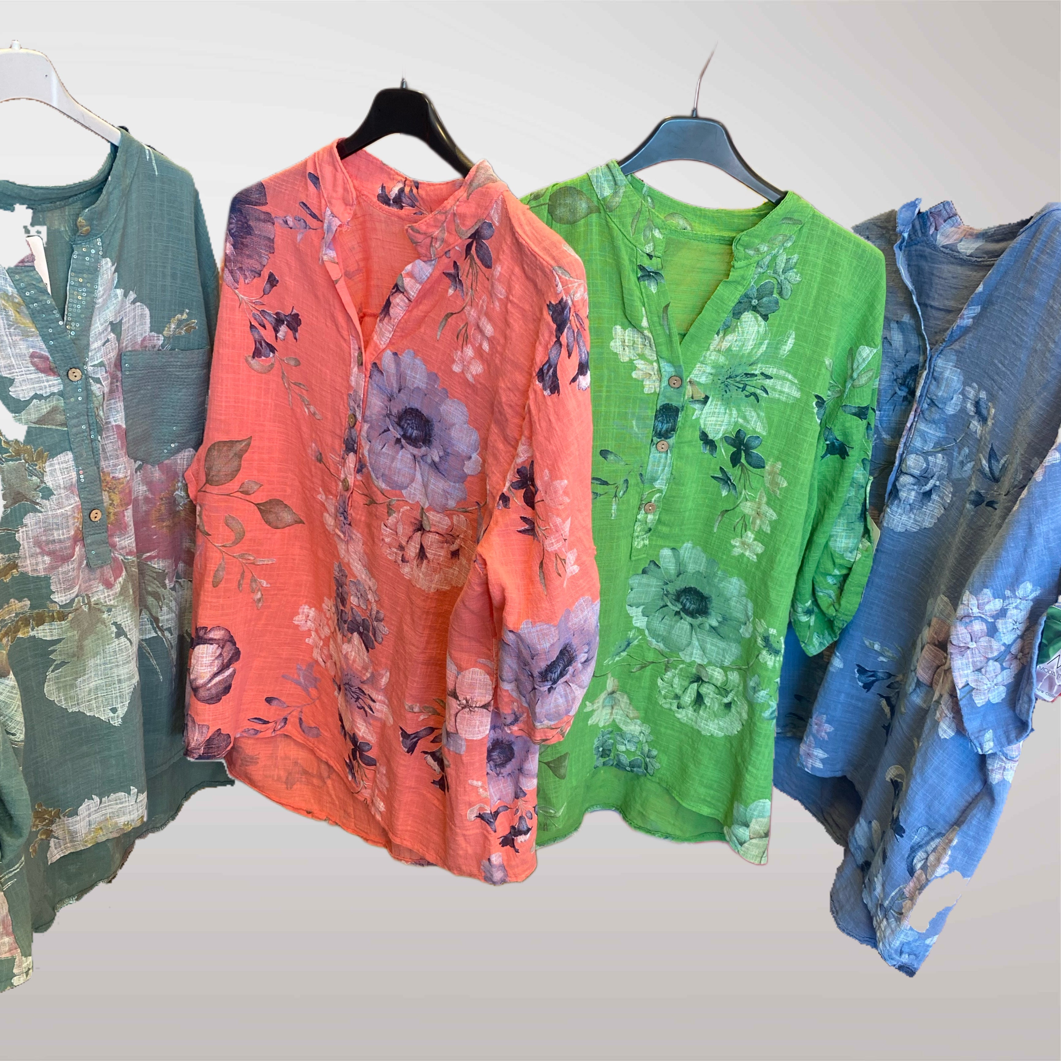 Women's Shirt with Floral Pattern