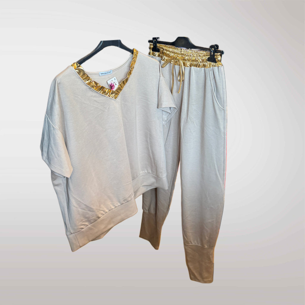 Tracksuit Set Butter with Gold Short Sleeve