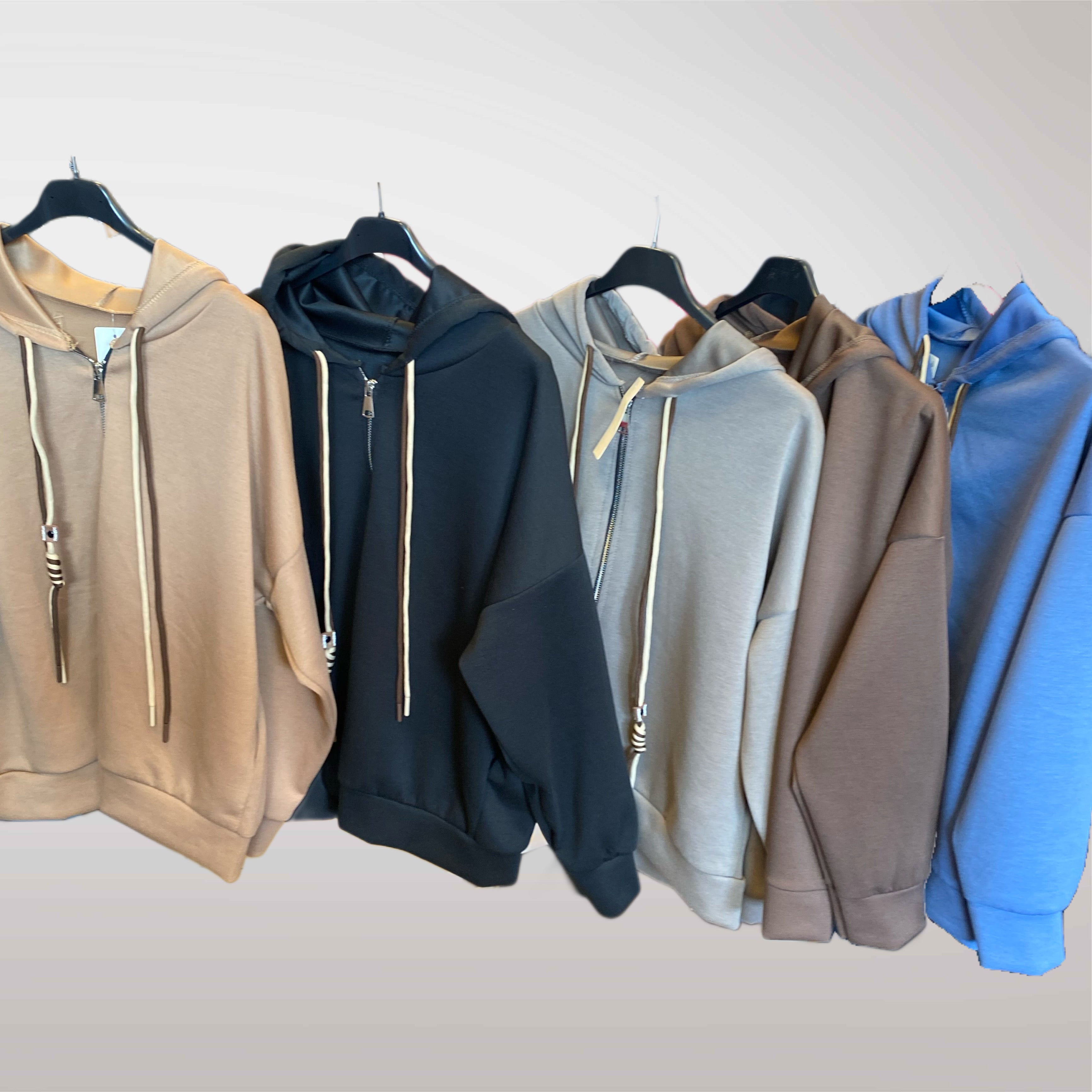 Bluza Damska Z Kapturem Na Suwak Kieszenie