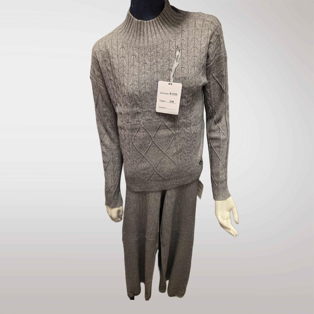 Damski komplet swetrowy z półgolfem: sweter + spodnie