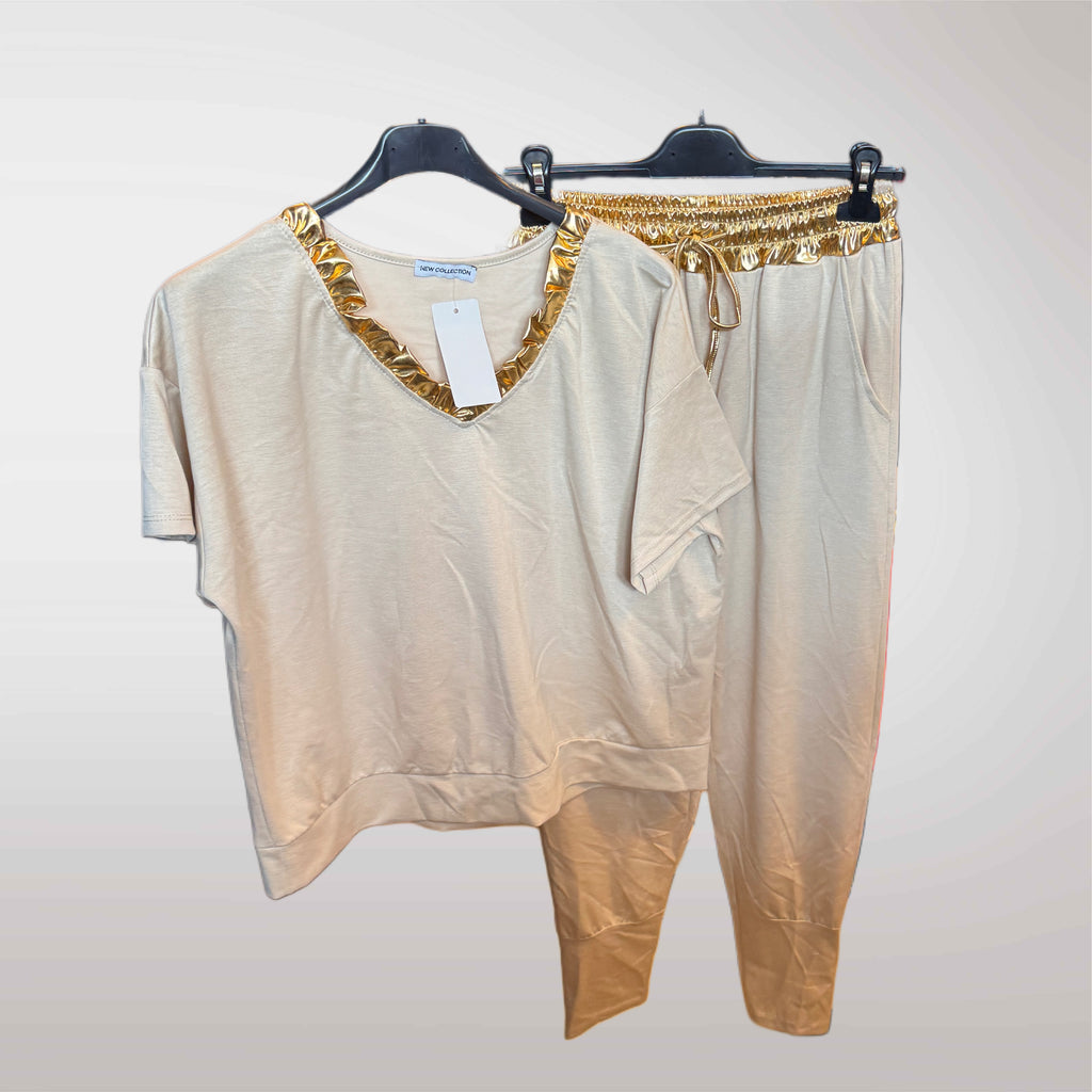 Tracksuit Set Butter with Gold Short Sleeve