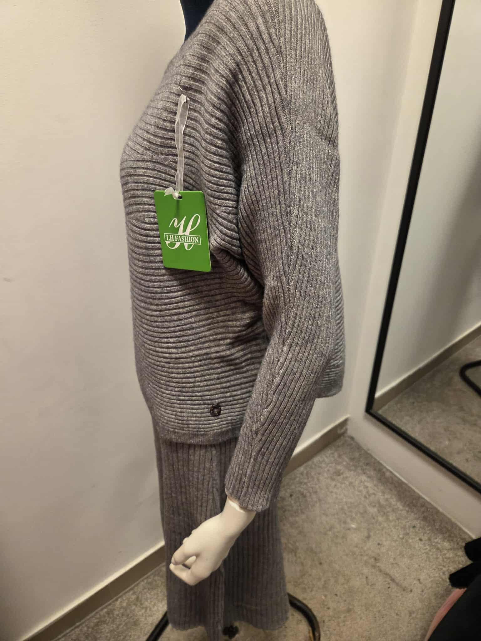 Damski Komplet Dzianinowy Sukienka i Sweter