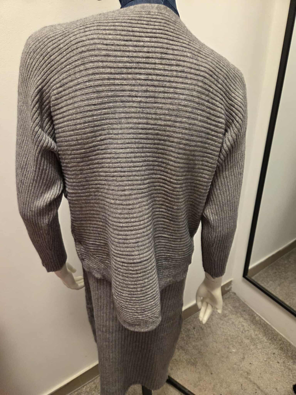 Damski Komplet Dzianinowy Sukienka i Sweter