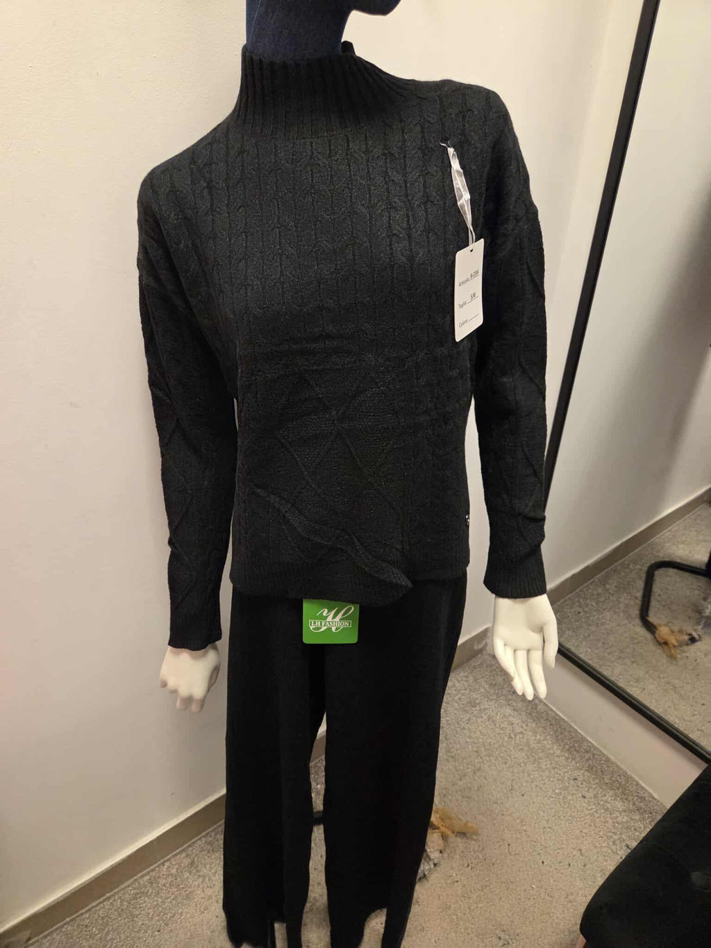 Damski komplet swetrowy z półgolfem: sweter + spodnie