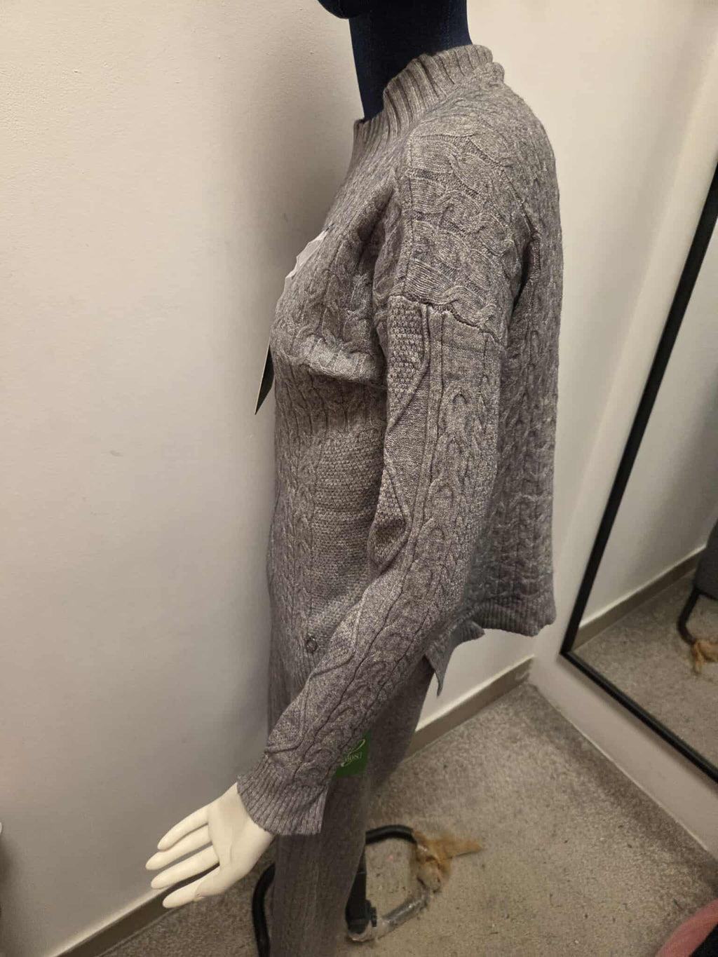 Damski komplet swetrowy z półgolfem: sweter + spodnie