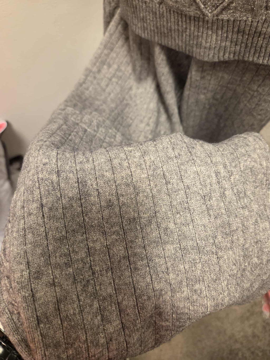 Damski komplet swetrowy z półgolfem: sweter + spodnie