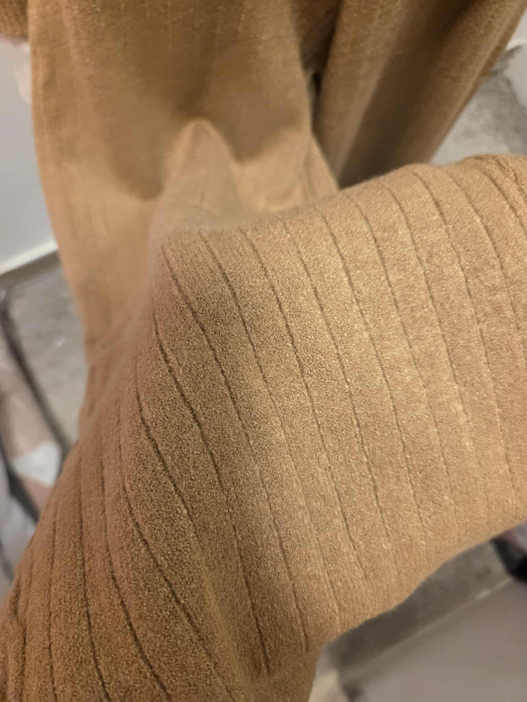 Damski komplet swetrowy z półgolfem: sweter + spodnie